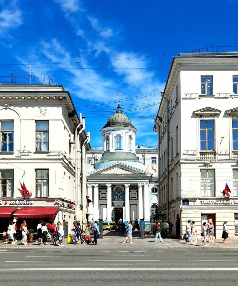 Вдоль по Невскому