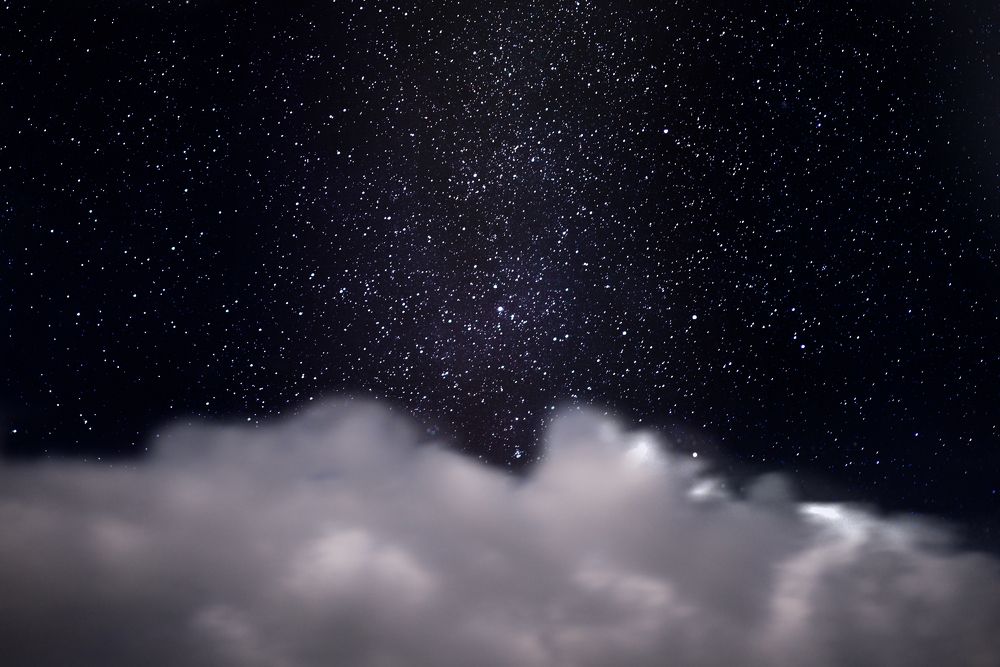 Звёзды в облаках