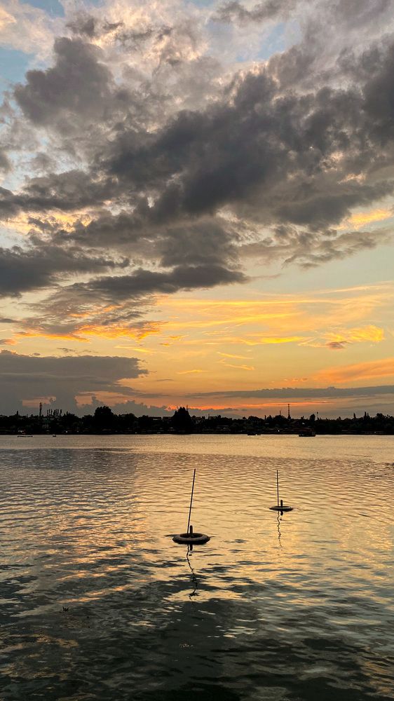 Photograph by haziq Farooqi