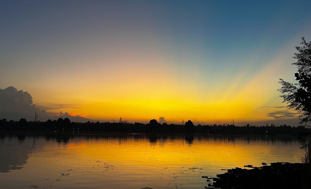 Photograph by haziq Farooqi