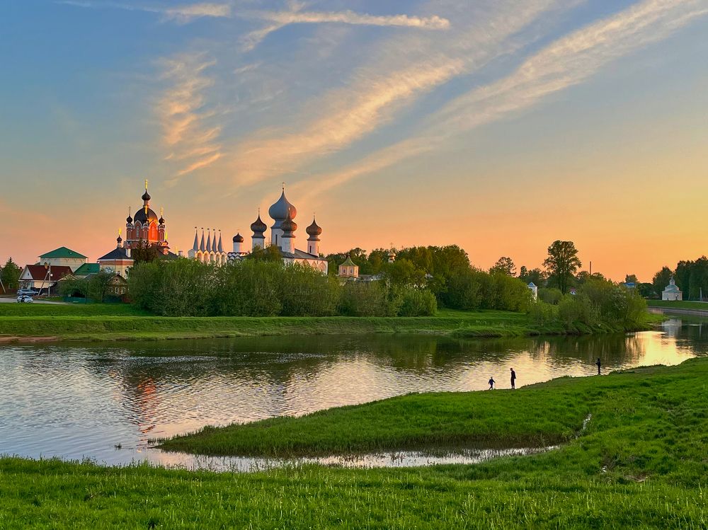 Вечер В Тихвине