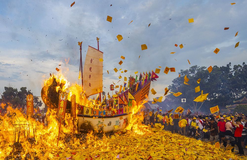 the Bakar tongkang rituals