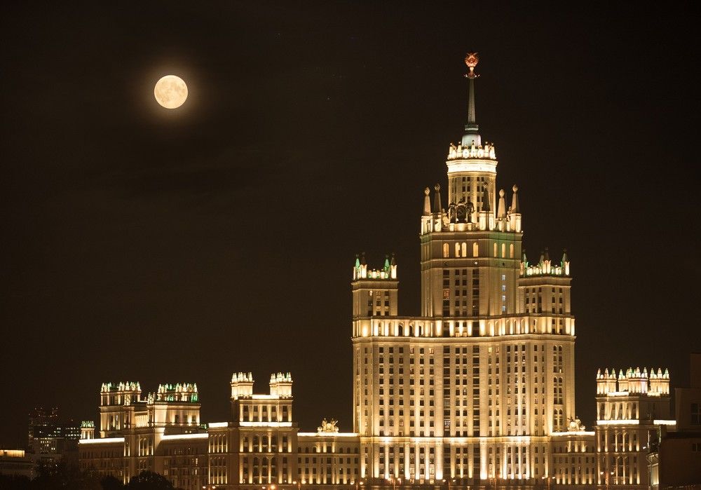Полнолуние в Москве