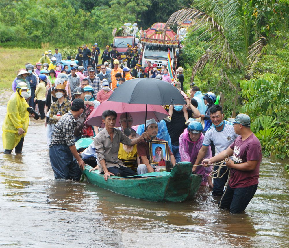 Photograph by NGỌC HẢI NGUYỄN