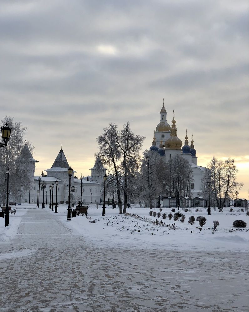Фотография автора Евгения Елисеева