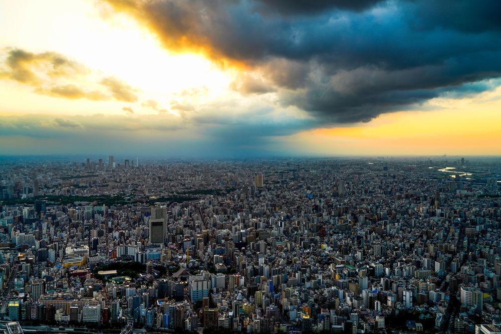 Закат над Токио