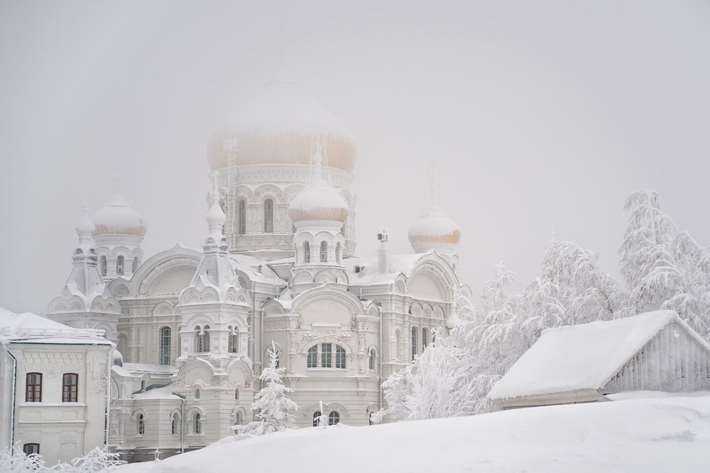 Белые стены на Белой горе