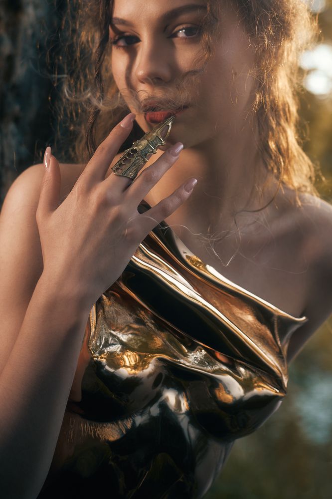 между реальностью и сказкой