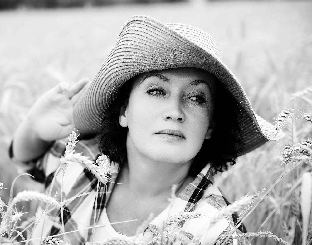 Фотография автора ОЛЬГА БУЛЫЧЕВА