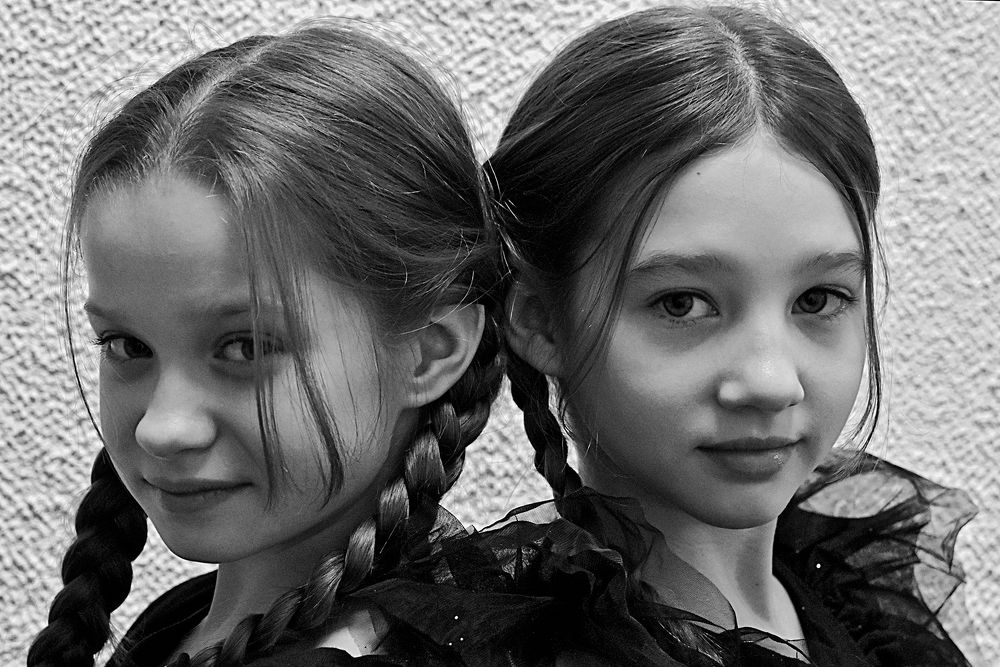 Девочки Уэнсдей