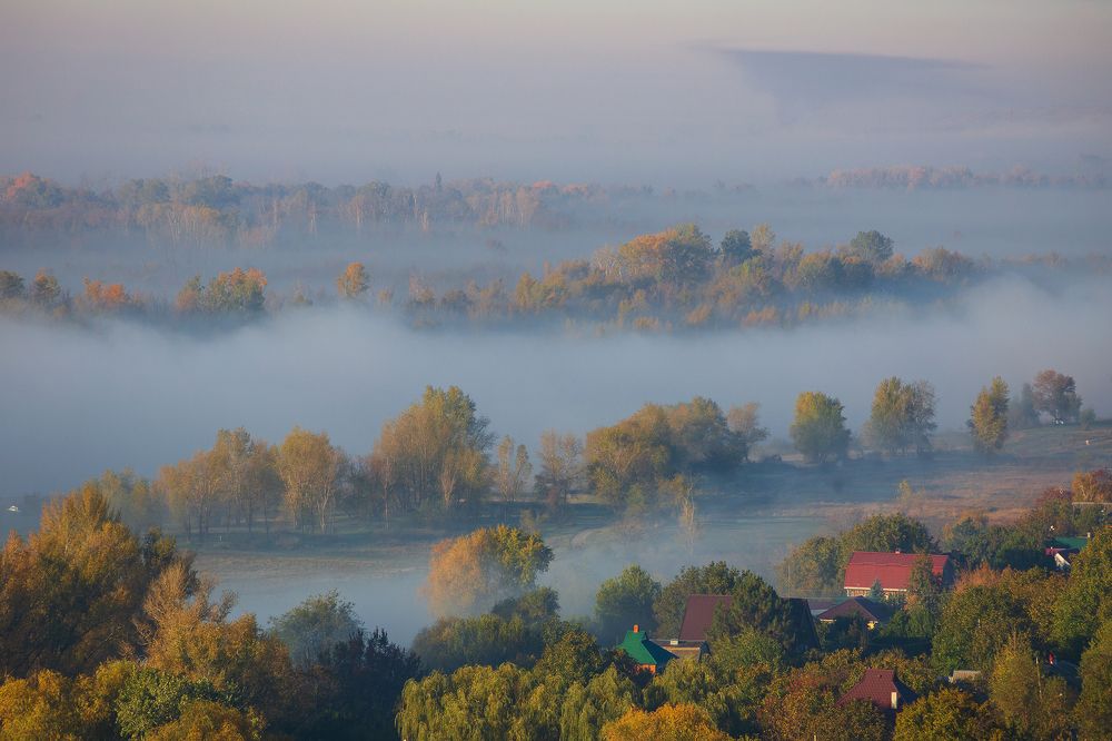Над туманной рекой...