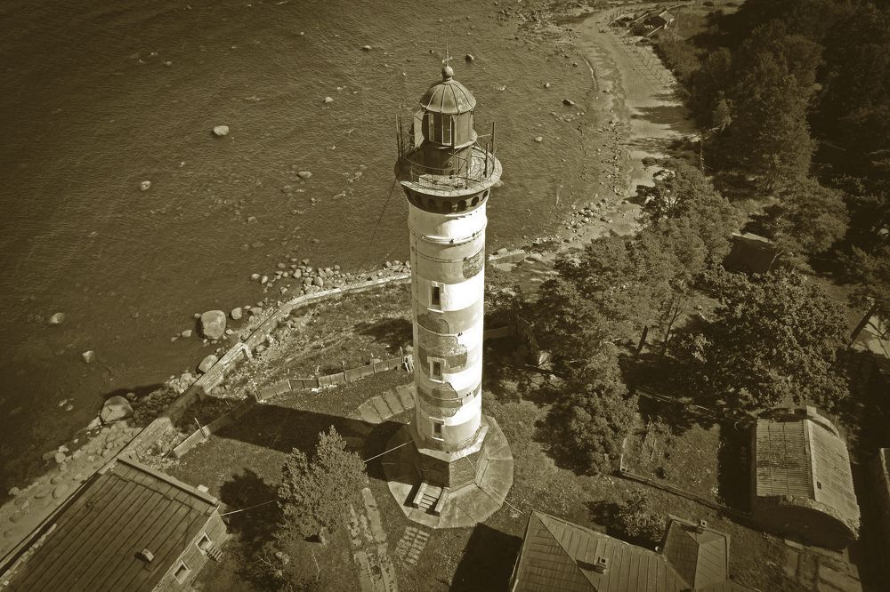 Photograph by Andrey Purtov