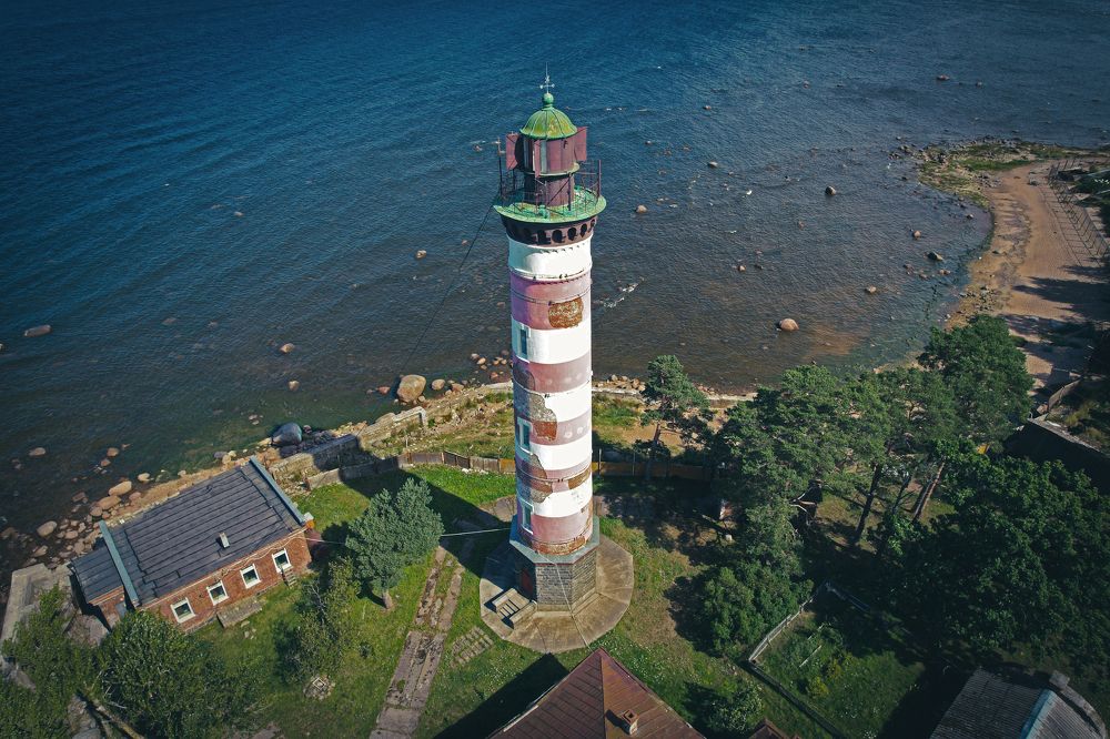 Photograph by Andrey Purtov