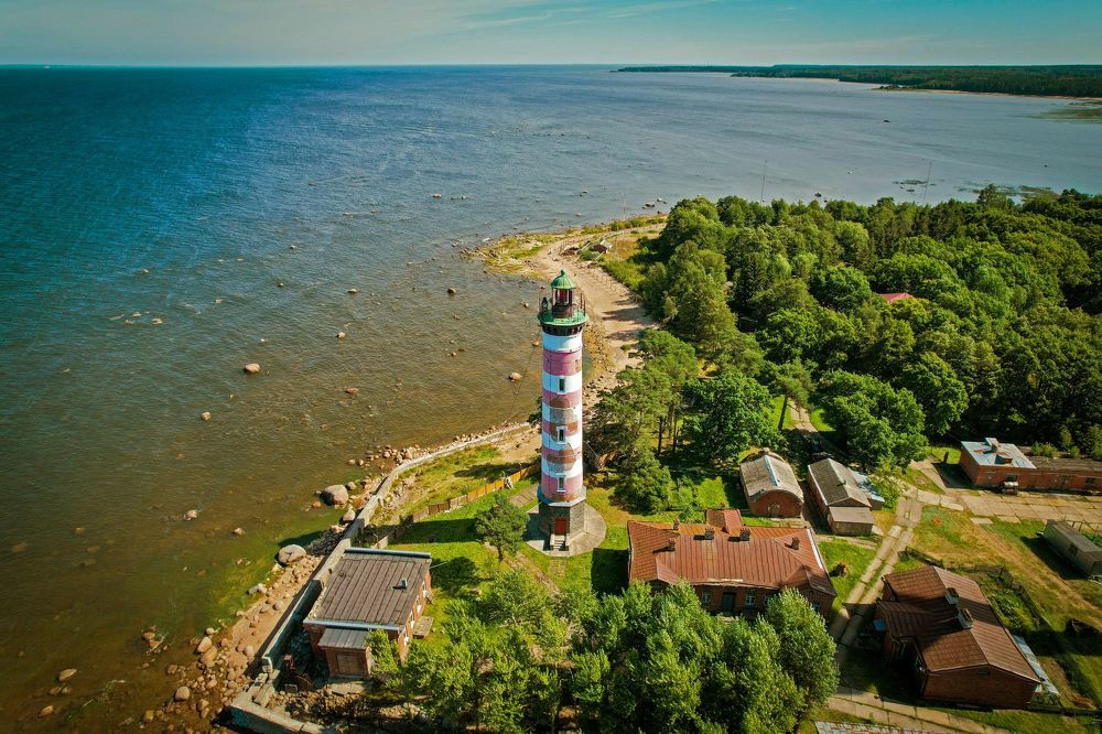 Photograph by Andrey Purtov