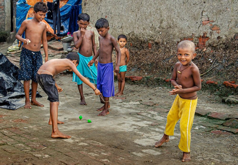 when the world is so complicated , the simple gift of friendship is within all of our hands ..