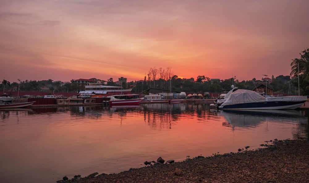 Закат в Кампале