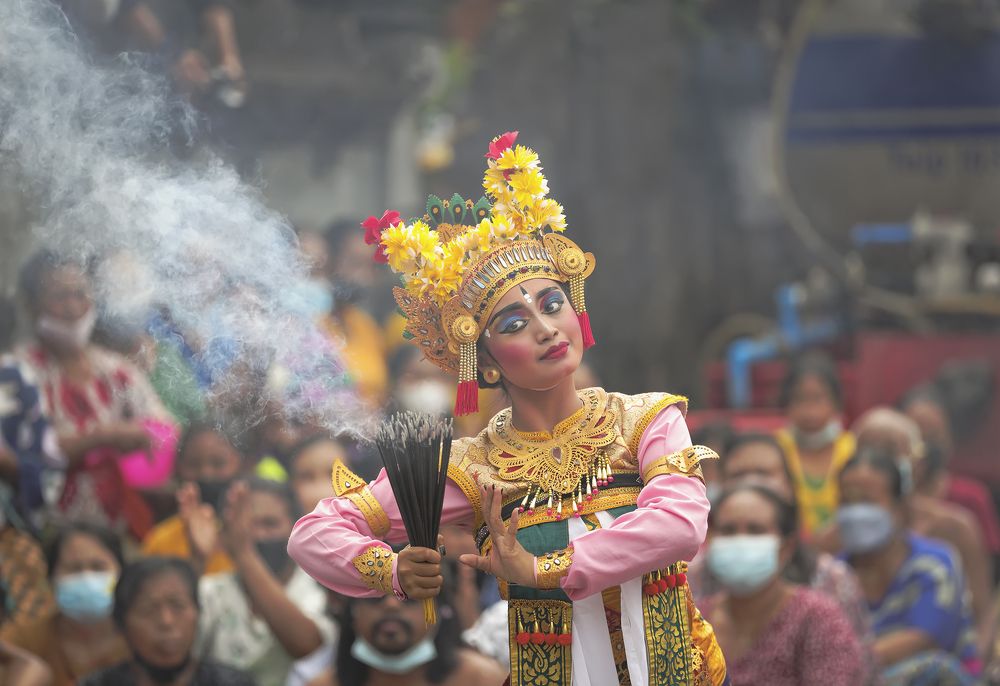 Suwat Bali Dancer
