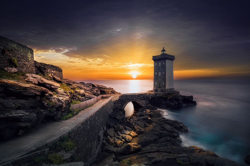 Photograph by Dinu Szabo