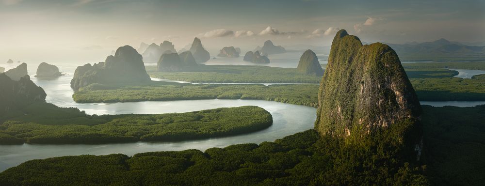 Photograph by WANG QIAN