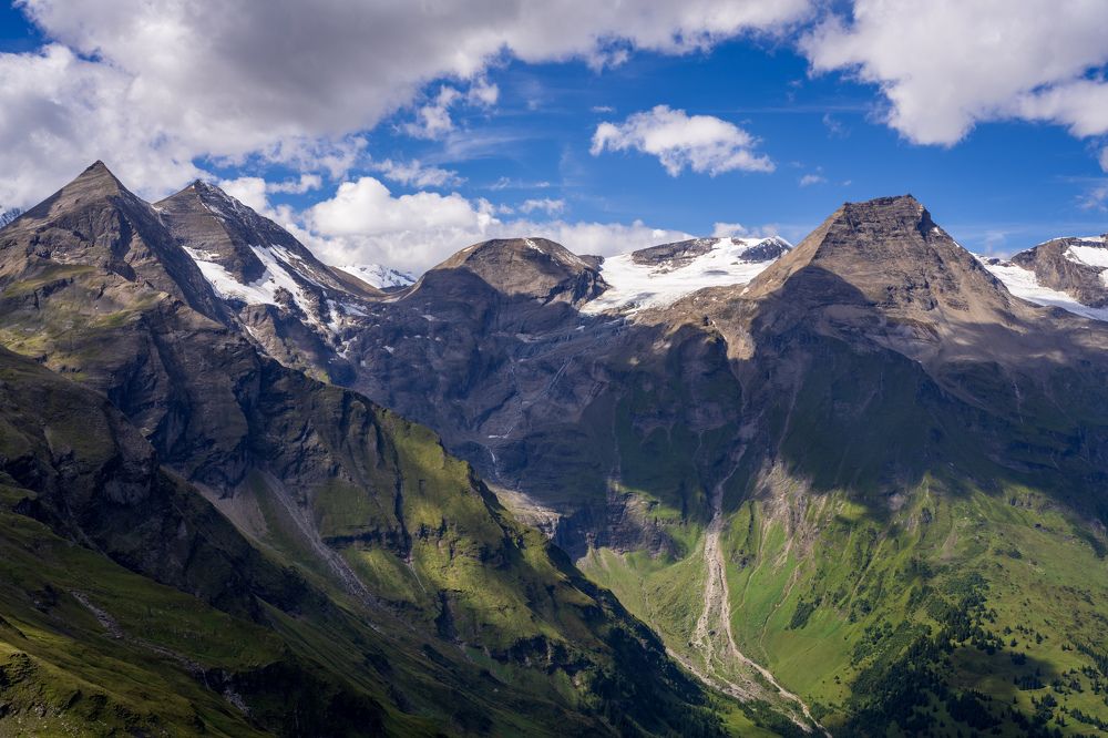 Photograph by Ilya Stolov