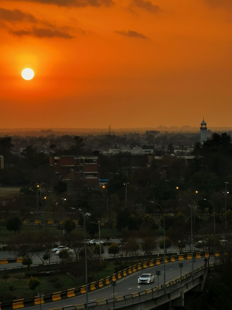 Фотография автора Malik Mohsin