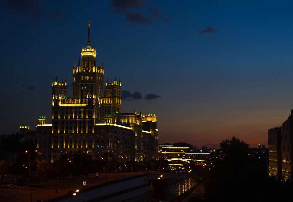 Вечерняя Москва