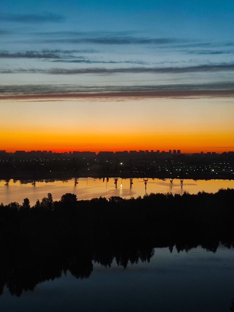 Раннее утро мегаполиса