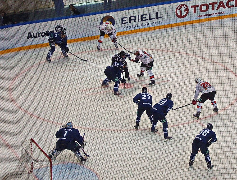 Фотография автора АЛЕКСАНДР ЦЫГЕЛЬНЮК