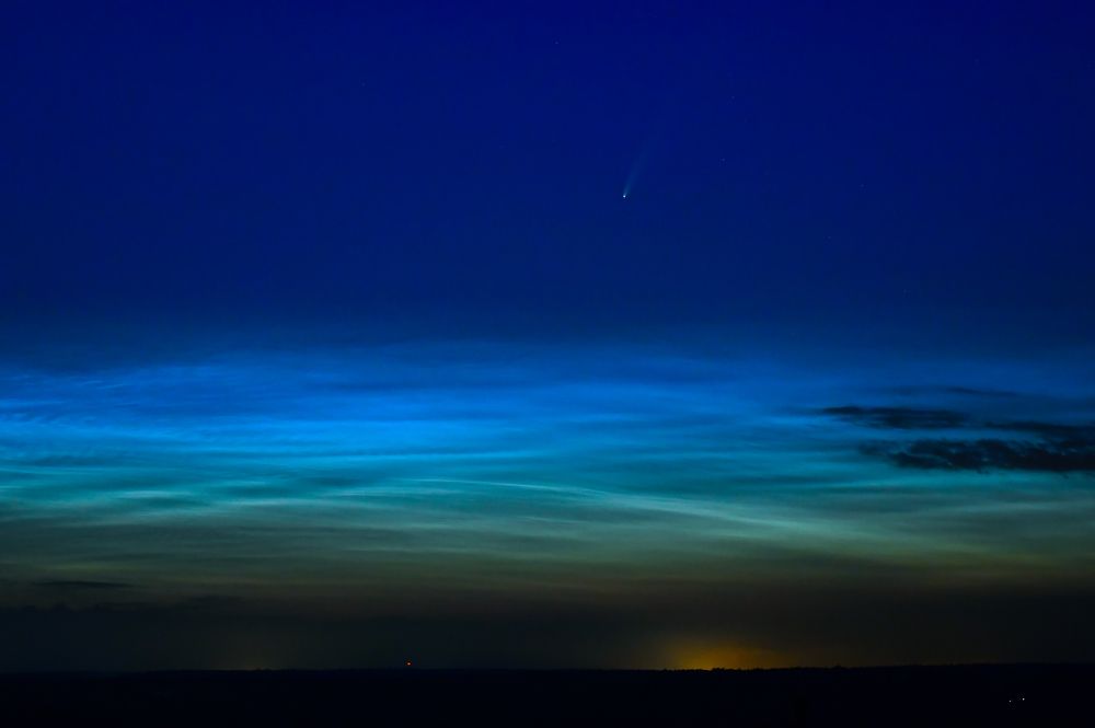 Комета и Серебристые облака