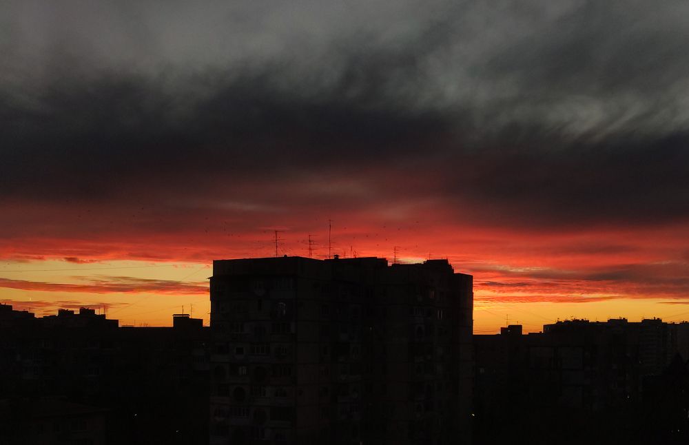 Тьма наступает