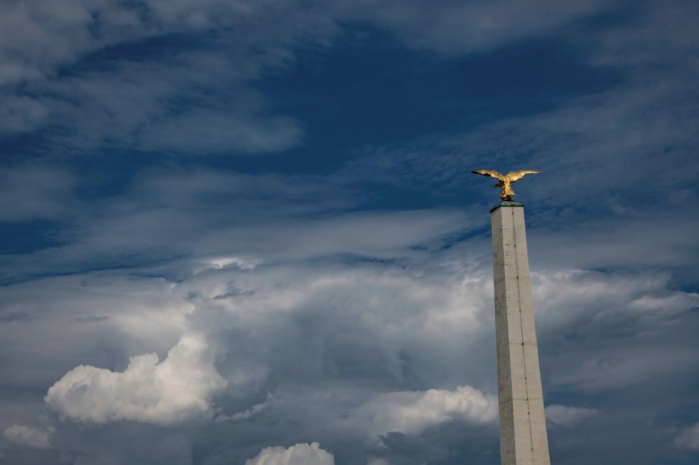 Eagle statue and cloud sky