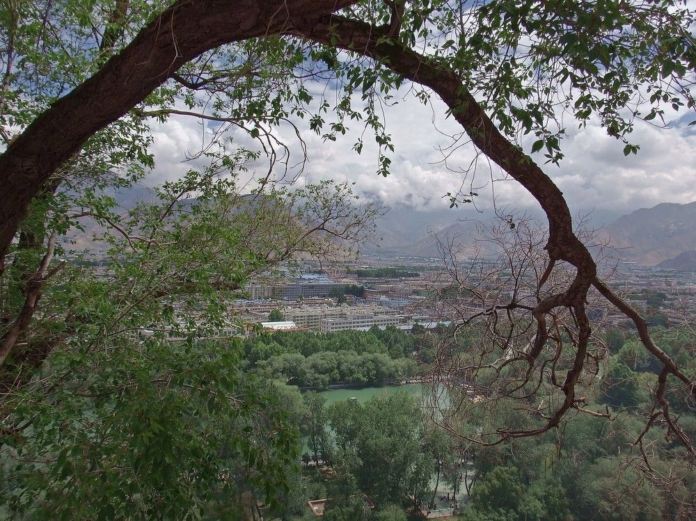 Photograph by Aliaksei Sauko