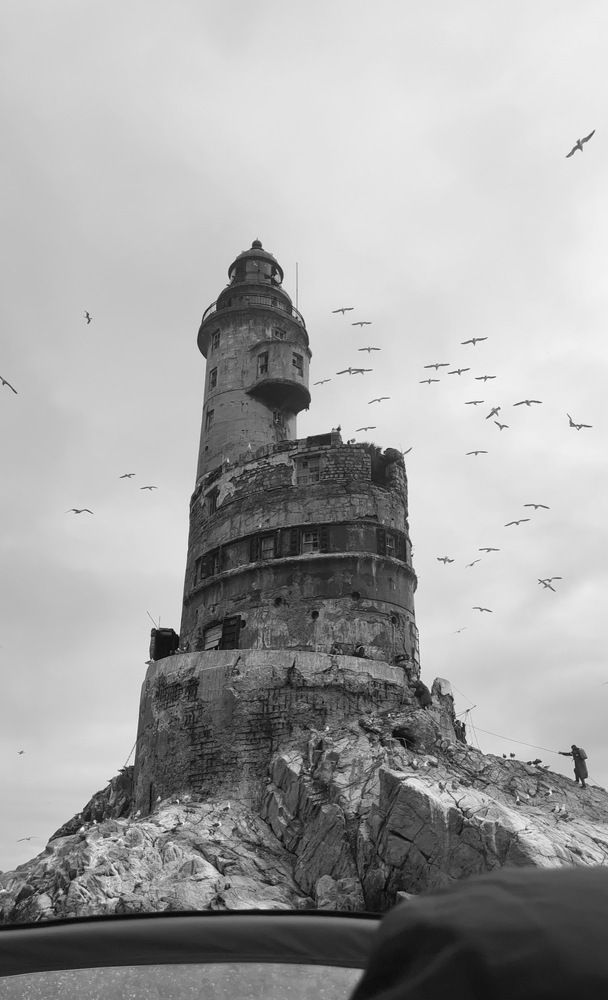 маяк Анива на скале «Сивучья»