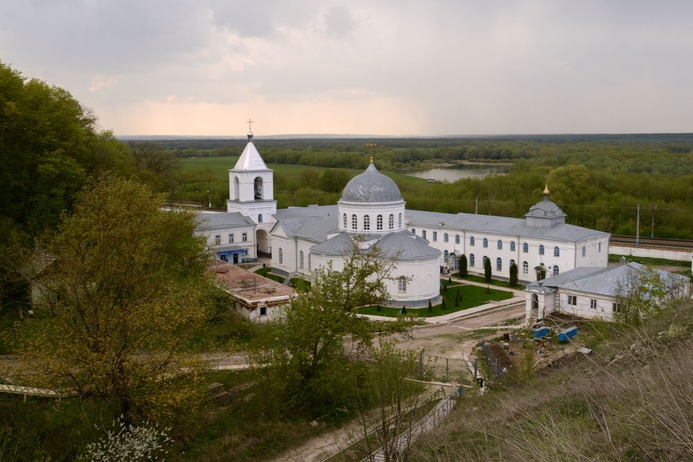 Дивногорский Успенский мужской монастырь