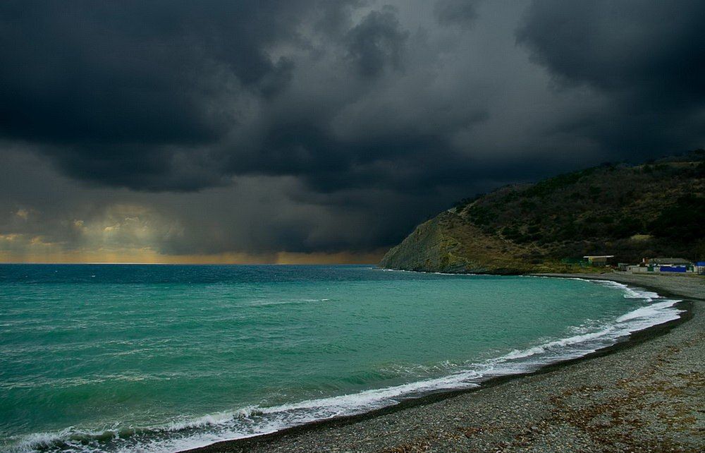 "Затишье, в ожидании бури"