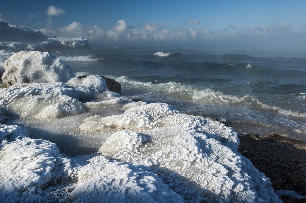 прибрежные скалы