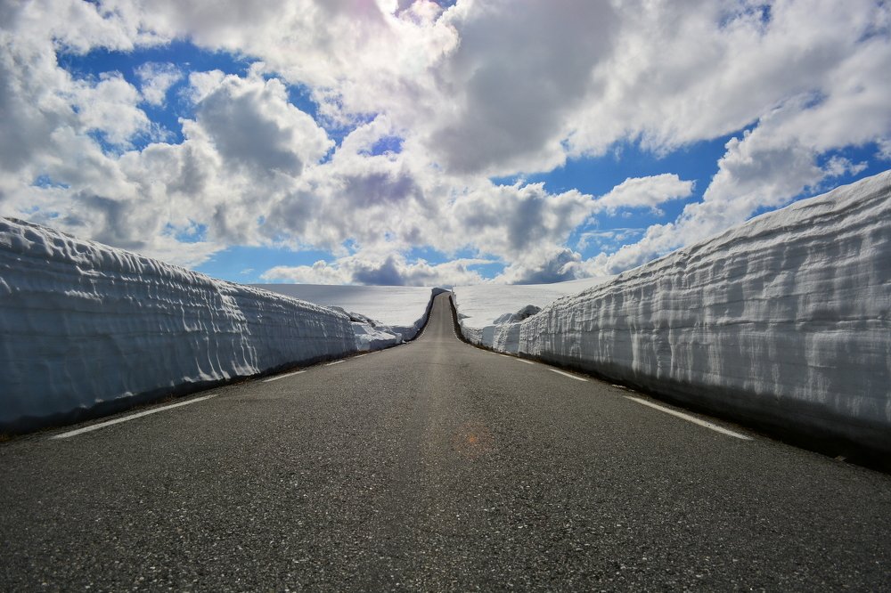 Снежная дорога.