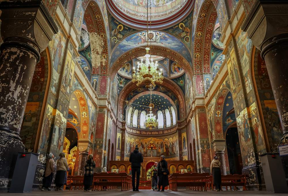 Служба в монастыре