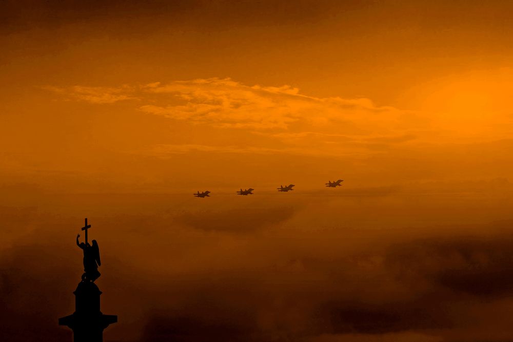 Полет на рассвете