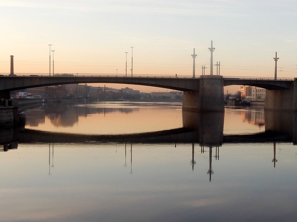 Утро Петербурга