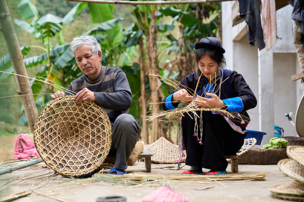 conical hat making