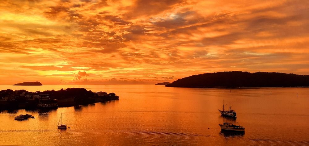 SERENE THE BEAUTY OF SUNSET