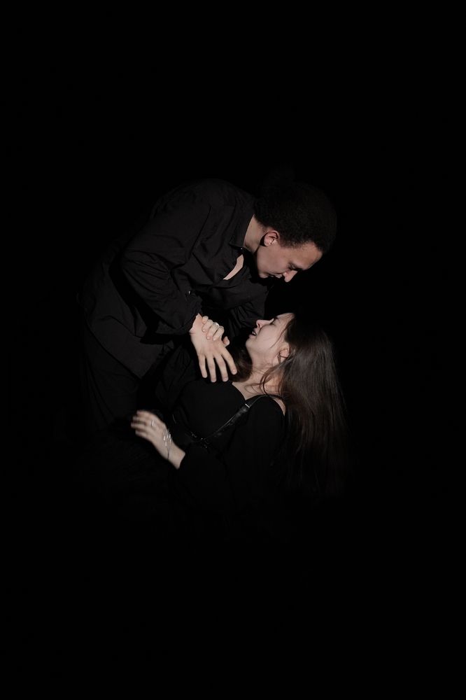 Любовью играет Демон