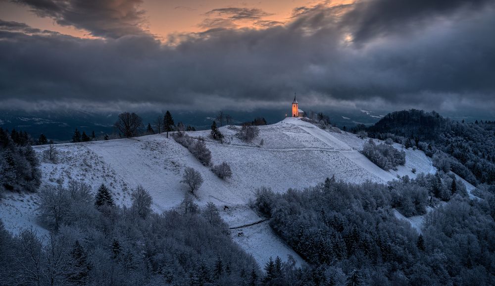 Photograph by Alain Veldin