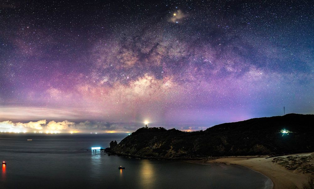 Photograph by Ba Hung Do