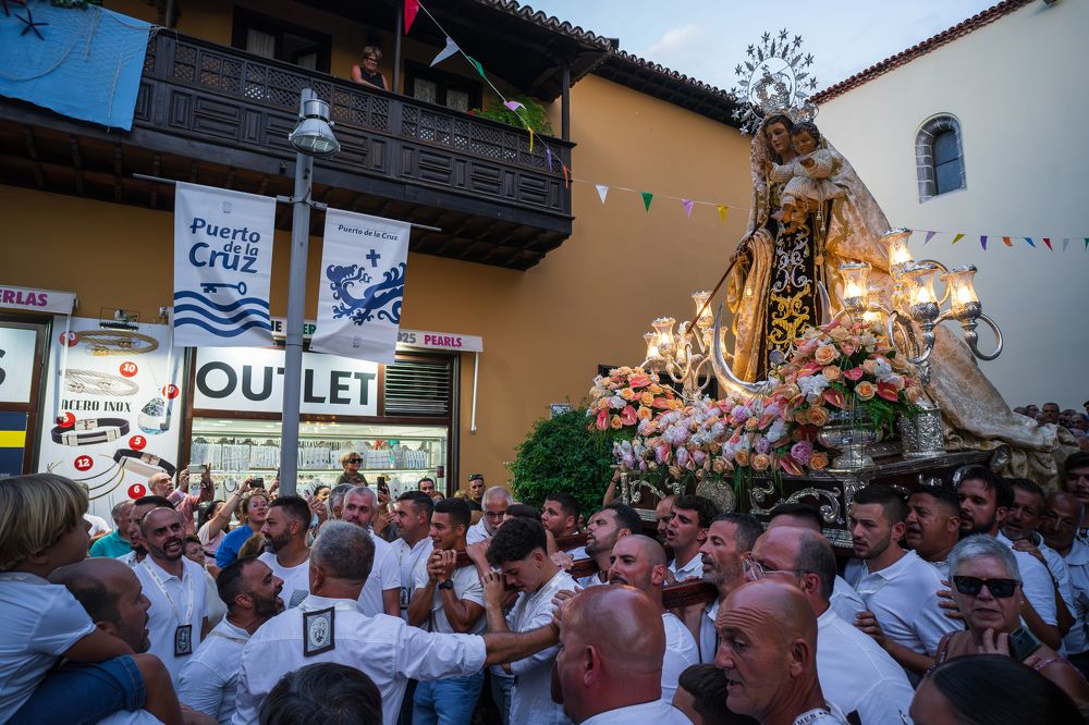 Photograph by Sergey Kohl