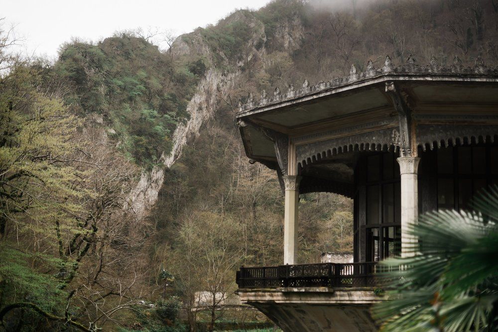 Заброшенная станция в Абхазии