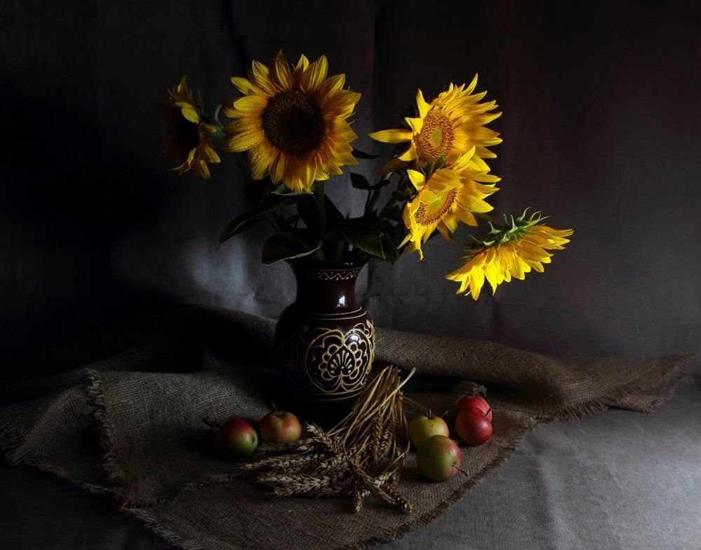 Лето с  подсолнухами.