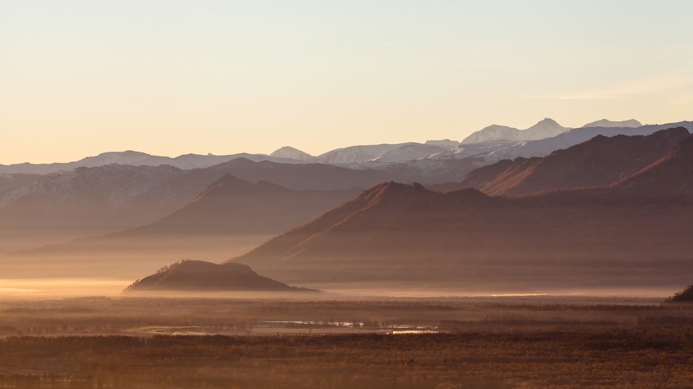 Рассвет в Уймонской долине