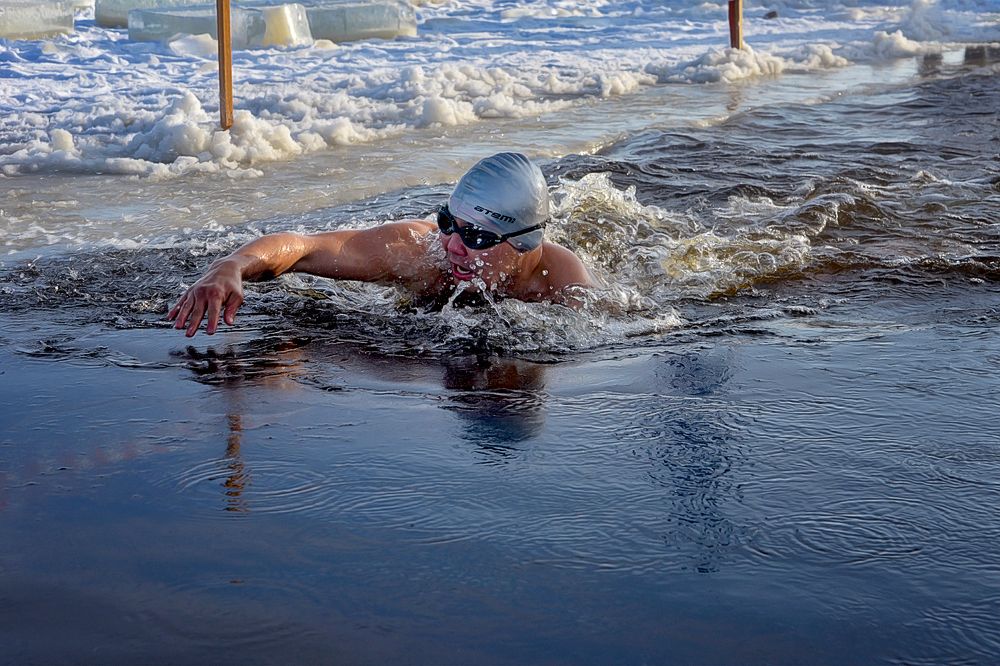 Зимнее плавание